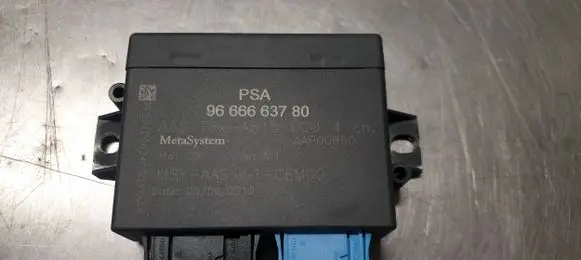 Peugeot 5008 Parking PDC control unit/module 9666663780