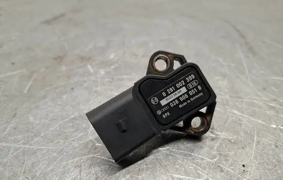Audi A3 S3 8P Air pressure sensor 038906051B 0281002399