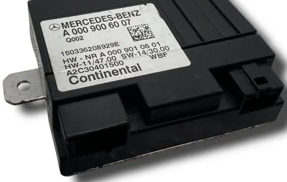 Mercedes-Benz A W176 Central body control module A3199 A0009006007