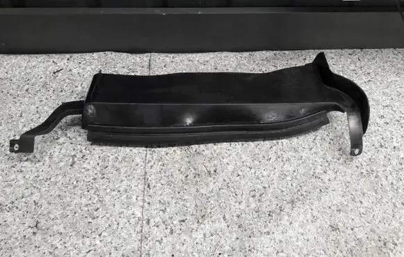 Alfa Romeo 147 Radiator trim 