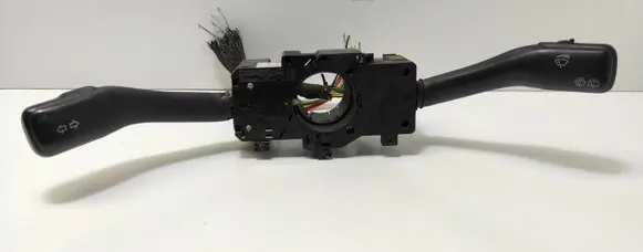 Volkswagen PASSAT B5 Wiper turn signal indicator stalk/switch 8L0953513