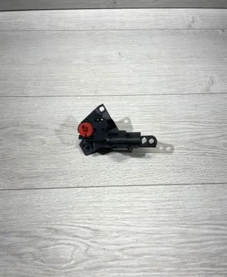 BMW 5 F10 F11 Armrest lock 1600320