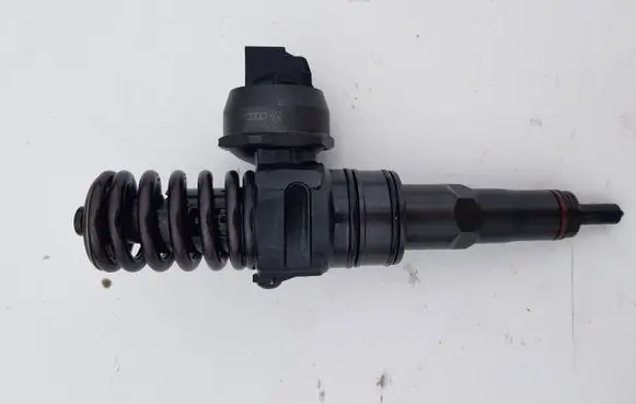 Volkswagen Caddy Fuel injector 038130079GX