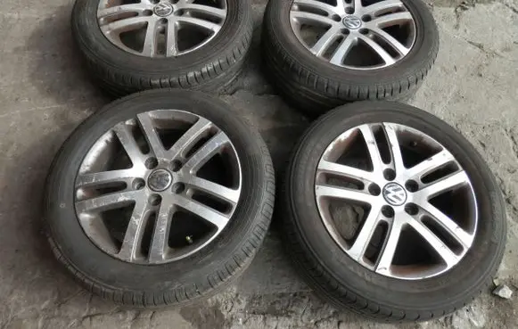 Volkswagen Jetta V R16 alloy rim 