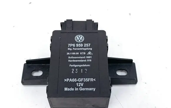 Volkswagen Touareg II Seat heating relay 7P6959257