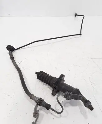 BMW 3 F30 F35 F31 Clutch master cylinder 13670610