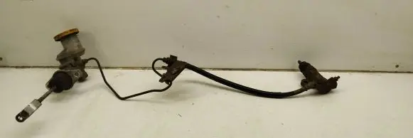 Subaru Forester SF Clutch master cylinder