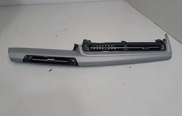 BMW 2 Active Tourer U06 Dashboard glove box trim 9483383 9483381
