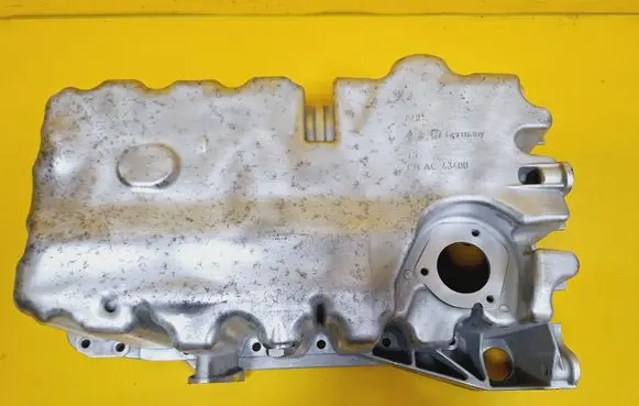 Volkswagen PASSAT B6 Oil sump 06F103603F