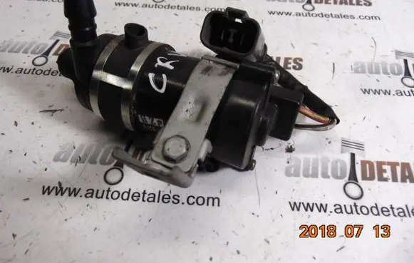 Honda CR-V Headlight washer pump 