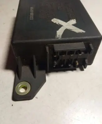 Mercedes-Benz E W124 Airbag control unit/module 0038200710 8649100333 E841Z1000