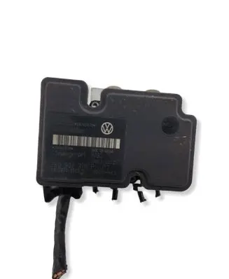 Volkswagen Golf V ABS Pump 1K0907379P 00009496E5