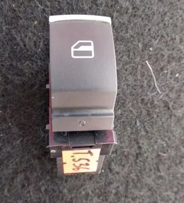 Volkswagen Tiguan Electric window control switch 5K0959855