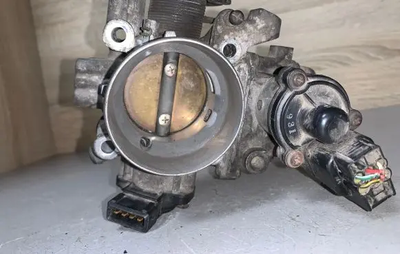 Volvo S40 Throttle body valve 