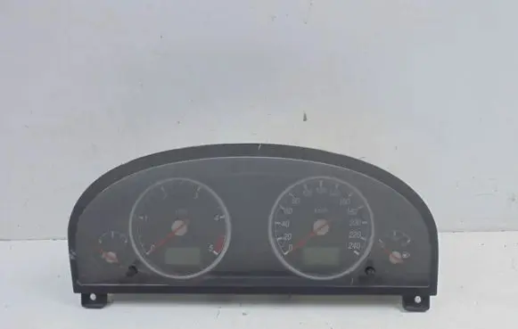 Ford Mondeo Mk III Speedometer (instrument cluster) 1S7F10849GE
