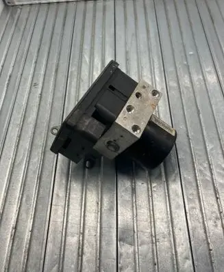 BMW 3 E90 E91 ABS Pump 6776056 000404014D0 10096008373