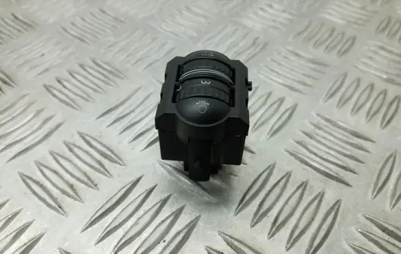 Volkswagen Golf V Headlight level height control switch 1K0941333D