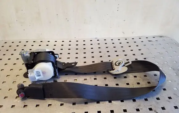 Hyundai ix35 Front seatbelt 888102Y2109P