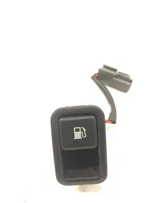 Hyundai Santa Fe Fuel tank opening switch 935552