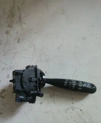 Toyota RAV 4 (XA20) Wiper control stalk 173647