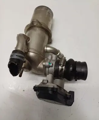 Audi A6 S6 C7 4G EGR valve cooler 04L131512A