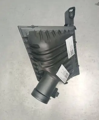 BMW 2 F44 Air filter box 8655834