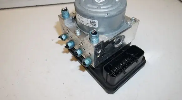BMW 4 F32 F33 ABS Pump 6891612