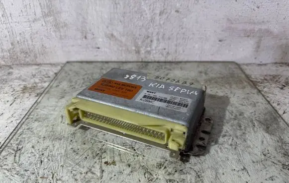 KIA Sephia Engine control unit/module 5070227 1268301460 1037354397