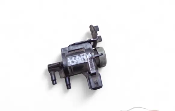 Volkswagen PASSAT B5.5 Turbo solenoid valve 038131529H