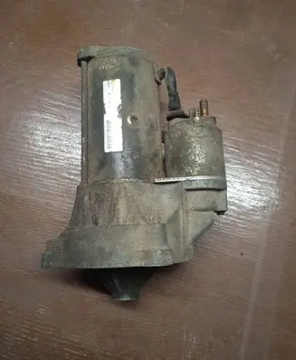 Citroen Berlingo Starter motor D7R27 0217CGV
