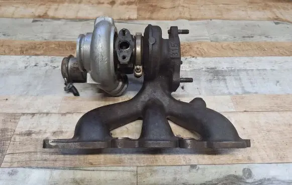 Volvo XC90 Turbo 30650210 030818618