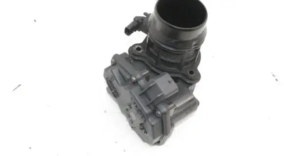 BMW 4 F32 F33 Throttle valve 8512452