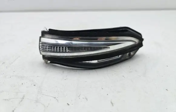 Toyota RAV 4 (XA40) Mirror indicator light A045053