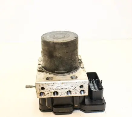 Mercedes-Benz Vito Viano W447 ABS Pump A4479008609
