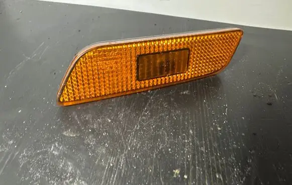 Volvo S80 Front fender indicator light 9190950