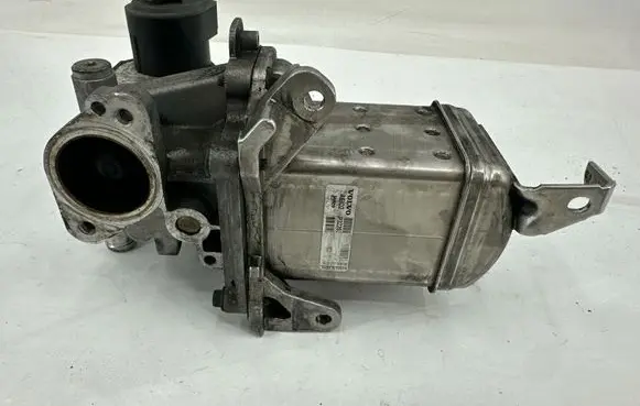 Volvo V40 EGR valve cooler 32203034