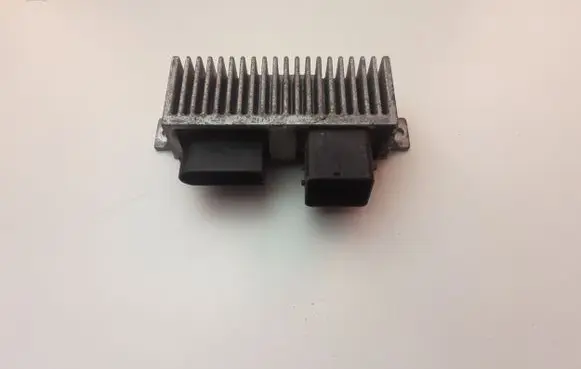 Nissan Qashqai+2 Glow plug pre-heat relay 8200558438A