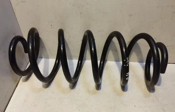 Audi A4 S4 B5 8D Front coil spring