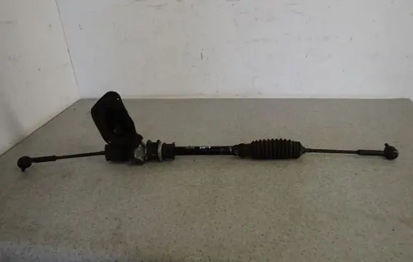 Nissan Sunny Steering rack 