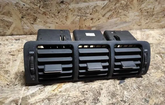 Mercedes-Benz ML W163 Dash center air vent grill A1638300054