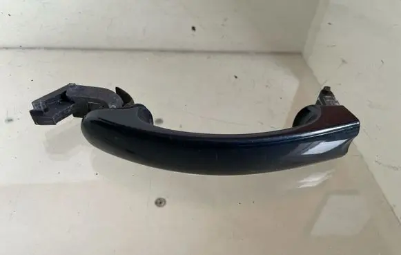 Volkswagen Golf VI Front door exterior handle 1K5837205
