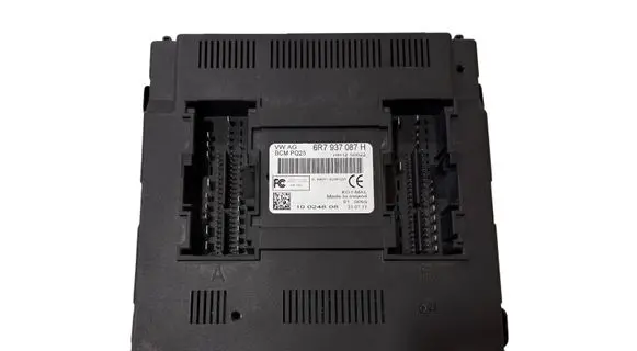 Skoda Fabia Mk2 (5J) Comfort/convenience module 6R7937087H HH12S0022 BCMPQ25