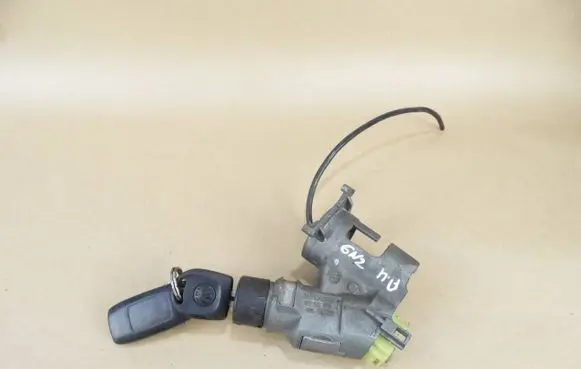 Volkswagen Polo III 6N 6N2 6NF Ignition lock 357905851F