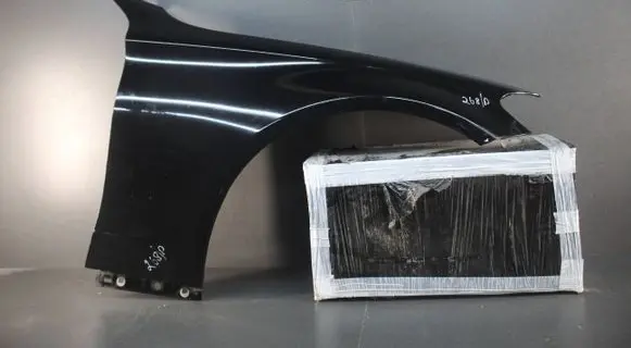 Mercedes-Benz C W205 Fender mounting bracket A205881020