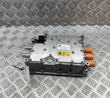 Mercedes-Benz EQA Voltage converter inverter A0003403303 A0003427200