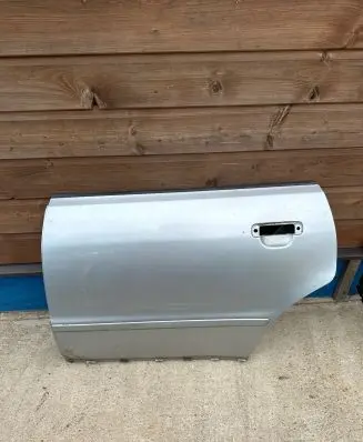 Audi A4 S4 B5 8D Rear door
