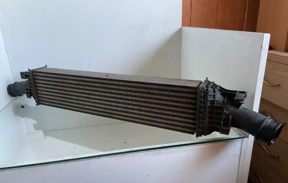 Audi A4 S4 B8 8K Intercooler radiator 8K0145805G L3122003