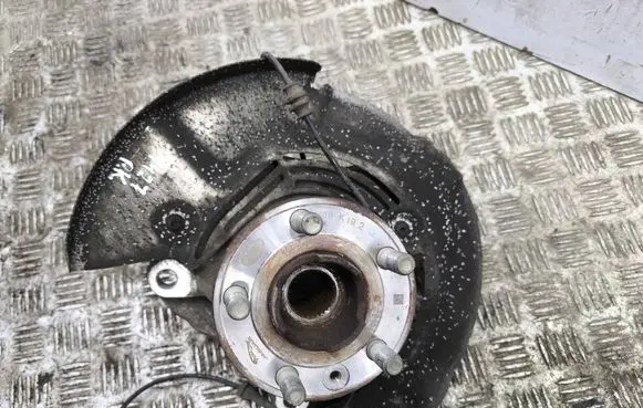 Land Rover Range Rover Evoque L551 Front wheel hub