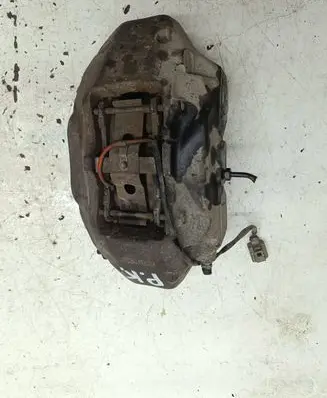 Volkswagen Touareg II Front brake caliper