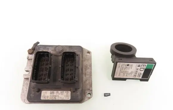 Opel Vectra B Engine control unit/module ECU 5WK91706 90569370